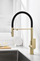 Смеситель для кухни под фильтр с гибким изливом из латуни Ganzer GZ07127-S матовое золото/черный