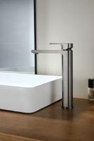 Смеситель высокий  для раковины-чаши из латуни от бренда Ganzer GZ06112-Q графит